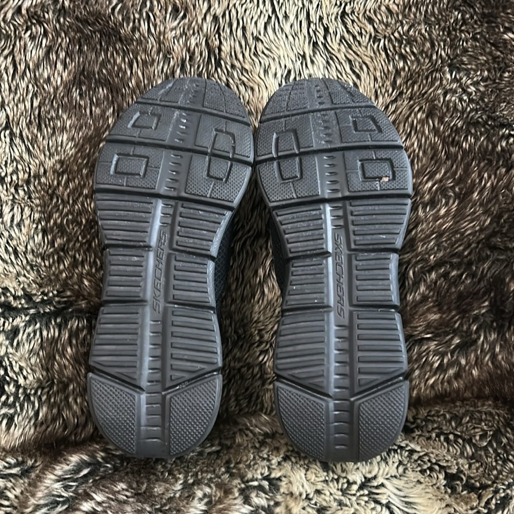 Men’s Skechers Hands Free Swift Fit Shoes - Picture 13 of 14